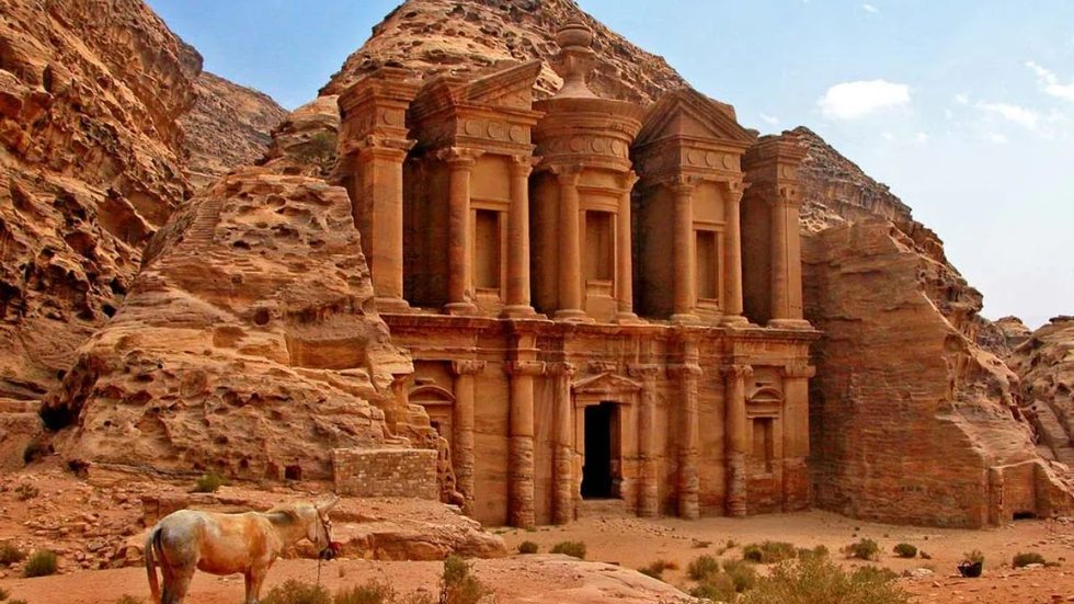 Petra, Jordânia. - Imagem: Reprodução | Portal britannica
