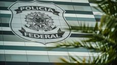 As investigações da PF continuam para identificar cúmplices e mapear a estrutura logística do grupo envolvido - Imagem: Reprodução / Rafa Neddermeyer / Agência Brasil