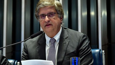Defesas argumentam falta de provas concretas, enquanto PGR apresenta evidências de uma 'Abin paralela' em ação - Imagem: Reprodução / Waldemir Barreto / Agência Senado
