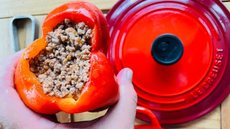 Conheça a melhor receita de pimentões recheados com carne e muçarela - Imagem: Divulgação/Chef Luiz Borba