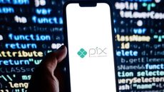 Ataque hacker em agosto de 2025 desviou milhões de contas do HSBC e fintech Artta, levantando preocupações no setor financeiro - Imagem: Reprodução