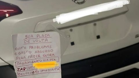 NOVO GOLPE! Ladrão rouba placa de carro e deixa bilhete exigindo 'resgate': "Devolução imediata" - Imagem: reprodução