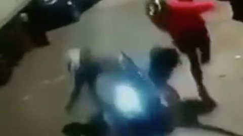 VÍDEO - adolescente é alvejado por PM de folga com 11 tiros, em São Paulo - Imagem: reprodução YouTube
