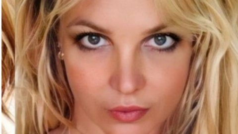 Polêmica: Britney Spears é banida de hotel por comportamento inapropriado - Imagem: Reprodução/ Instagram @britneyspears_._
