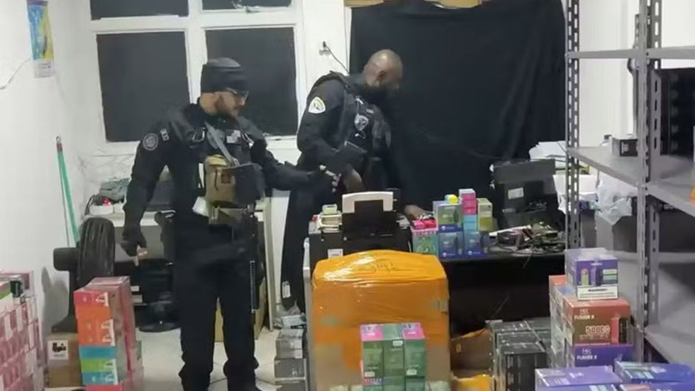 Operação mira esquema que lavou R$ 100 milhões do tráfico e apura elo com financiador da Al-Qaeda