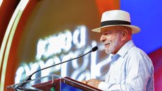 Boletim médico assinado por especialistas confirma que Lula está em boas condições e segue com acompanhamento médico durante o tratamento - Imagem: Reprodução/Redes Sociais