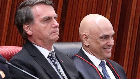 Moraes quer saber por que Bolsonaro mantinha arma em casa e se os procedimentos de fiscalização estão sendo seguidos - Imagem: Reprodução/ Antonio Augusto/Antonio Augusto - 16.ago.2022/Secom/TSE