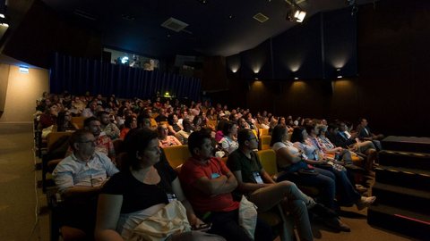 Iniciativa do MIS levará sessões de filmes, oficinas e exposições a municípios ao longo de 2026. - Imagem: Divulgação/Pontos MIS.