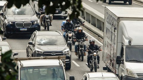 Uber e 99 têm 15 dias para recorrer da multa - Imagem: Reprodução / Agência Brasil / Paulo Pinto