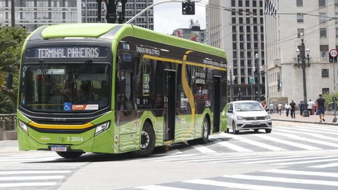 Companhias atendiam diariamente mais de 600 mil passageiros - Imagem: Reprodução / Agência Brasil / Paulo Pinto