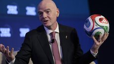 Presidente da Fifa confirma Irã na Copa e mantém jogos nos Estados Unidos. - Imagem: Reprodução/AFP.