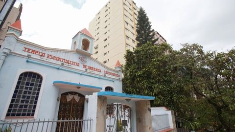 O Templo Espiritualista de Umbanda São Benedito, em Pinheiros - Imagem: Reprodução / X / @priscilamengue