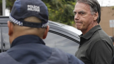 Ex-presidente prestou depoimento à Polícia Civil sobre a apreensão do armamento - Imagem: Reprodução