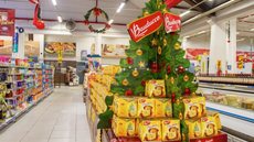 Levantamento do Procon-SP mostra variações significativas nos preços de carnes, panetones e azeitonas entre supermercados de São Paulo - Imagem: Reprodução/@FábioGuimas
