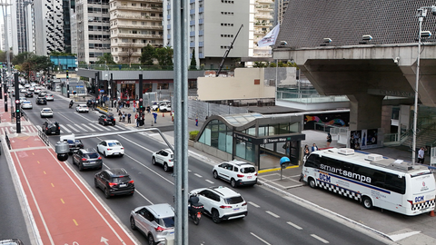 Cartão-postal da cidade, Avenida Paulista concentra grande fluxo e recebe monitoramento do programa Smart Sampa em tempo integral - Imagem: Divulgação | Prefeitura de São Paulo