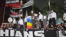 Ato simbólico da torcida cobra mudanças no clube - Imagem: Matheus Quintino / Meu Timão