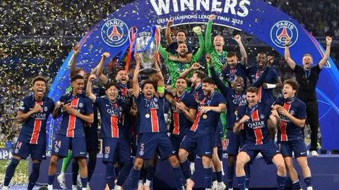 A equipe francesa, liderada por Luis Enrique, brilha na final e mostra o poder financeiro da Champions League com ganhos significativos - Foto: Reprodução/ PSG/ Instagram