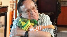 Carta psicografada de Bolaños menciona experiência no Umbral - Mensagem espiritual do eterno “Chaves” descreve sofrimento e aprendizado após a morte