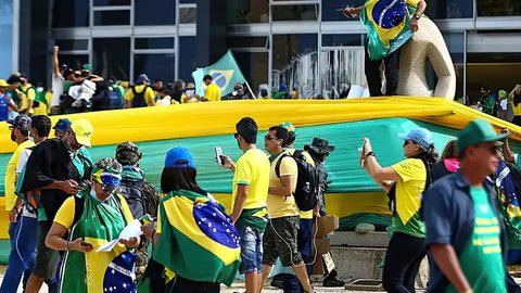 PT solicita arquivamento de projeto que concede anistia aos envolvidos no golpe de 8 de janeiro - Imagem: Reprodução / Agência Brasil / Marcelo Camargo