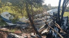Destroços do avião que caiu na área rural de Minga Guazú - Imagem: Reprodução