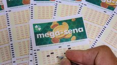 Concurso premiou também apostas na quina e na quadra com valores menores. - Imagem: Reprodução/Agência Brasil.