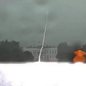 Testemunhas registaram momento em que raio cai próximo da Casa Branca - Imagem: Reprodução/Twitter @MaryMargOlohan
