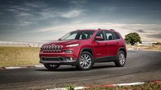 Falha detectada em testes de qualidade motivou recall nacional para prevenir riscos à segurança dos motoristas. - Imagem: Divulgação//Jeep.