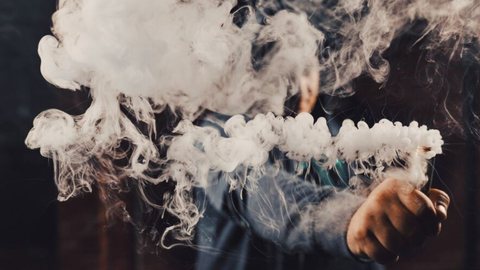 Receita federal intensifica fiscalização contra o comércio ilegal de cigarros eletrônicos - Imagem: Reprodução / Freepik