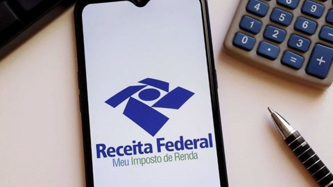 As restituições do Imposto de Renda começarão a ser pagas em 31 de maio, segundo a Receita Federal - Imagem: reprodução/Facebook