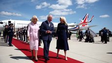 Visita ocorre dias após ataque a tiros em evento com presença do presidente americano. - Imagem: Reprodução/AFP.