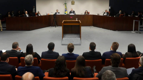 Julgamento avança sem a presença dos réus em plenário - Imagem: Reprodução