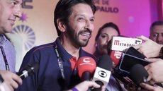 Ricardo Nunes se prepara para entrevistas decisivas na TV - Imagem: Reprodução/Fotos Públicas