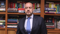 A proposta considera Ricardo Couto de Castro no comando do governo até o fim do ano - Imagem: Reprodução