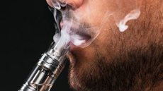 Cigarro eletrônico: perguntas e respostas sobre os danos que o vício causa à saúde bucal - Imagem: reprodução Freepik