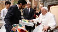 Prefeito Nunes recorda visita ao Vaticano e destaca a importância do Papa Francisco para a humanidade. - Imagem: Reprodução | Vatican News