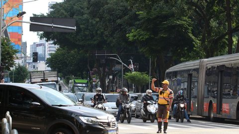 Secretaria de Mobilidade Urbana reforça transporte público com linhas extras e tarifa zero aos domingos durante o feriado prolongado - Imagem: Reprodução/Rovena Rosa/Agência Brasil