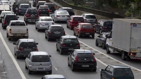 Suspensão temporária busca reduzir congestionamentos diante das mudanças no transporte da capital - Imagem: Reprodução
