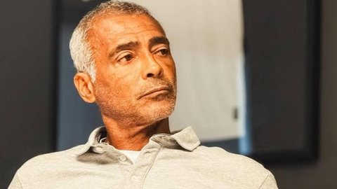 Romário participa remotamente das sessões do Senado durante a Copa do Mundo e anunciou que devolverá o salário recebido no período em que atua como comentarista esportivo. - Imagem: Reprodução