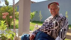Roque, ex-assistente de palco de Silvio Santos, é internado com tumor cerebral - Imagem: Reprodução / Instagram / @roquesbt