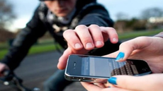 Alerta nas ruas com roubos e furtos de celulares em alta - Imagem: Reprodução
