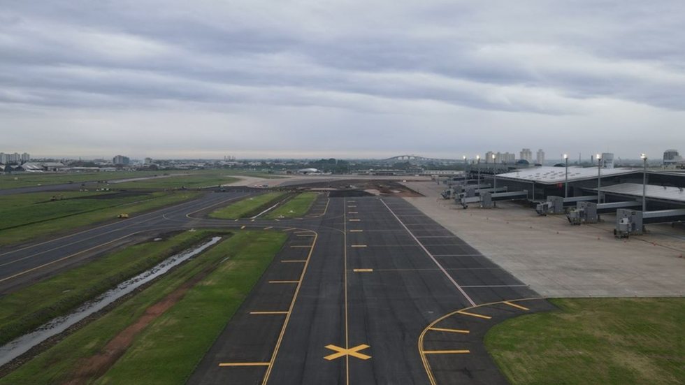 O Aeroporto Salgado Filho foi fechado em 3 de maio após a tragédia climática no RS - Imagem: Divulgação / Fraport