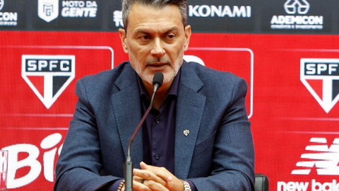 Rui Costa deixa cargo de executivo de futebol do São Paulo após sequência de críticas - Imagem: Reprodução/Rubens Chiri/São Paulo FC