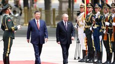 Ataques em Moscou resultam em fechamento de aeroportos antes da chegada do líder chinês - Imagem: Reprodução / X / @SpokespersonCHN