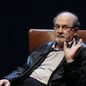 Salman Rushdie - Imagem: reprodução grupo bom dia
