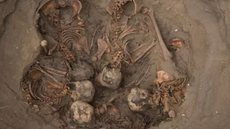 Arqueólogos encontraram uma tumba com o sacrifício de 76 crianças que foi realizado há mil anos em rituais religiosos - Imagem: reprodução I UOL