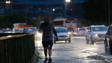 Saiba como agir durante tempestades e enchentes em São Paulo - Imagem: Reprodução / Fernando Frazão / Agência Brasil
