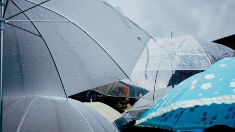 São Paulo tem risco de tempestades e granizo nesta sexta-feira - Imagem: Reprodução / Freepik