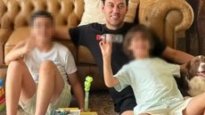 Filho caçula não resiste e morre em tragédia familiar, ele estava internado em estado gravíssimo na UTI. - Imagem: Reprodução/Redes Sociais.
