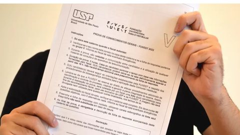 Segunda fase começa neste domingo com redação e provas discursivas - Imagem: Reprodução | Karolina Monte/Guia do Estudante