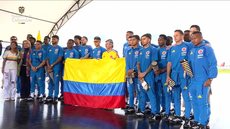 Jogadores colombianos se encontram com o presidente Gustavo Petro - Imagem: Reprodução/Live/infopresidencia